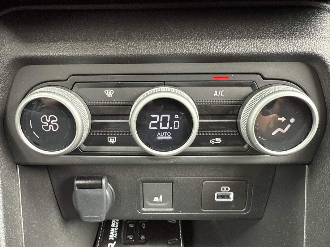 Dacia Dacia Sandero — 17