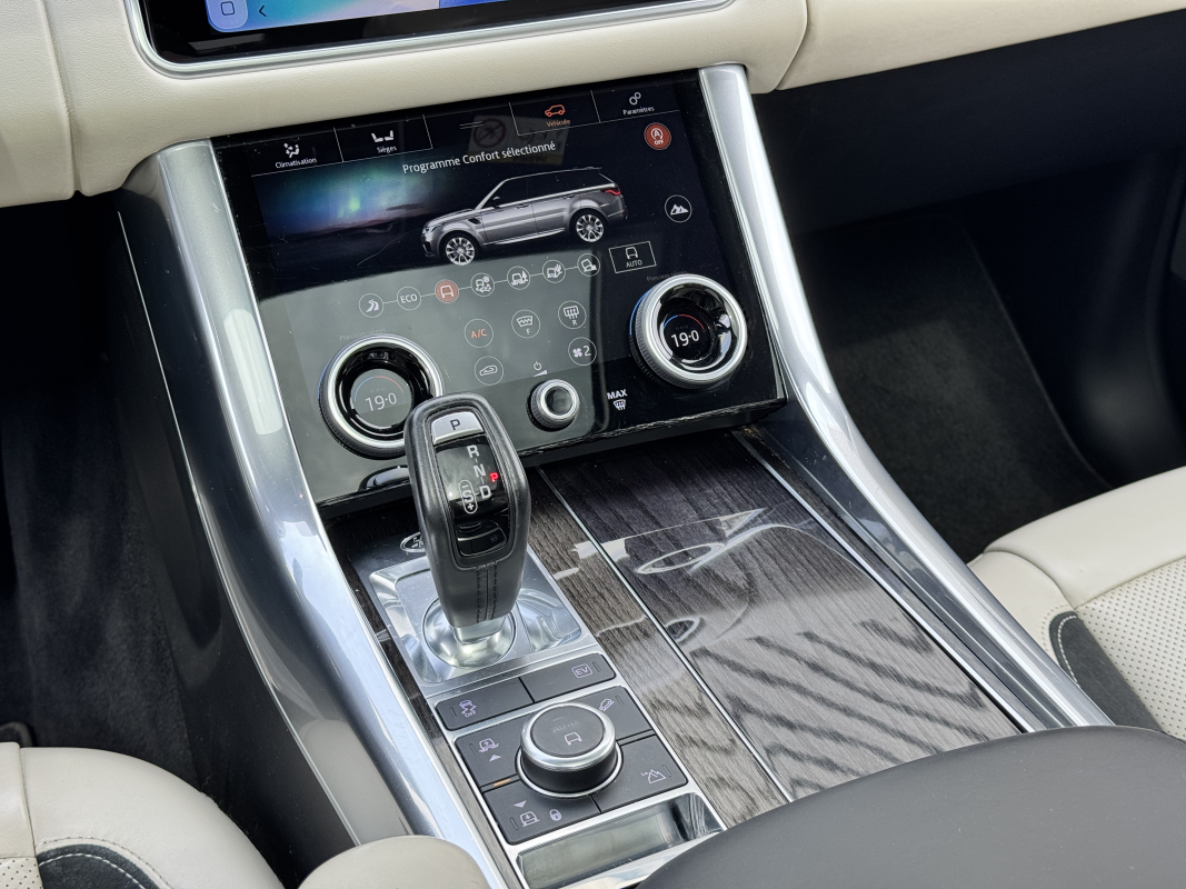 Land Rover Range Rover Sport — 19