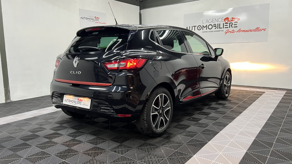 Renault Clio — 6