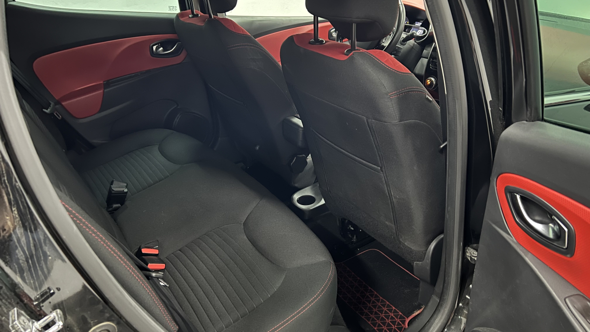 Renault Clio — 13