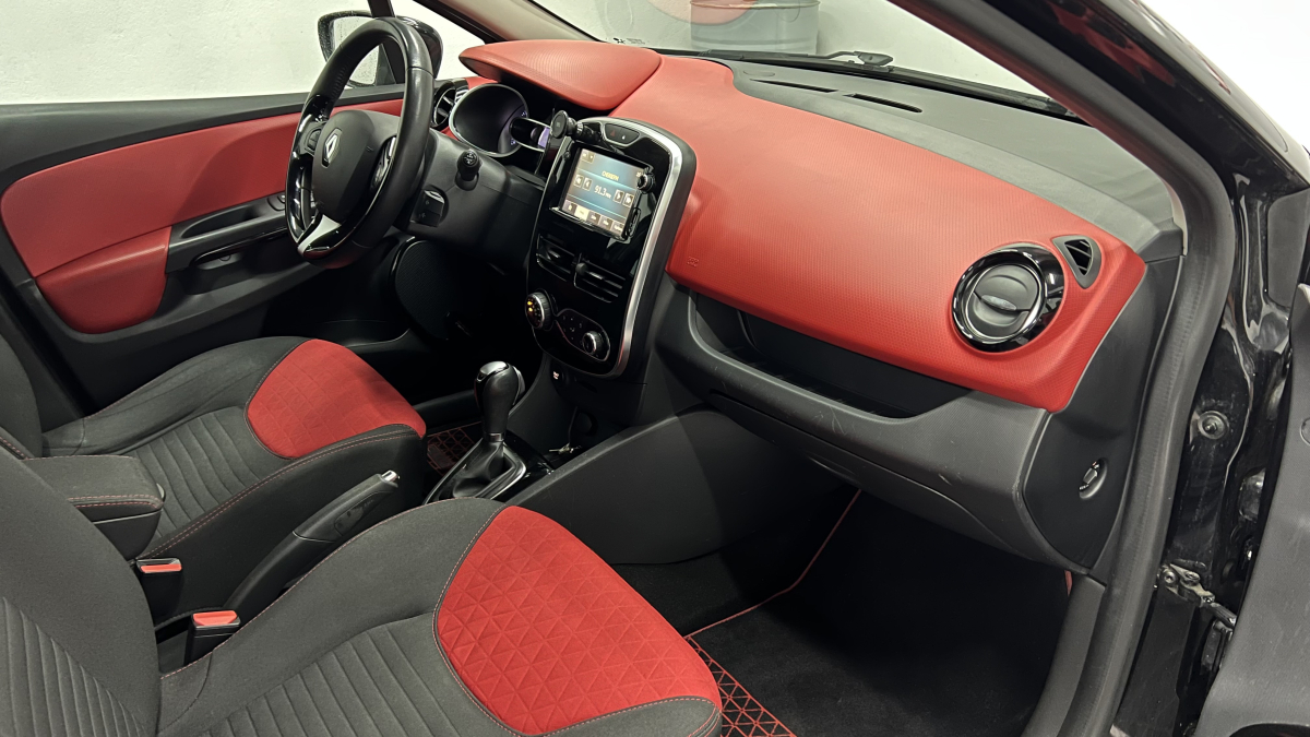 Renault Clio — 10