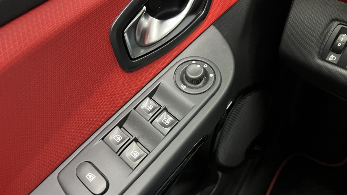 Renault Clio — 28
