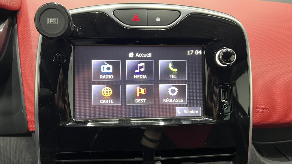 Renault Clio — 25
