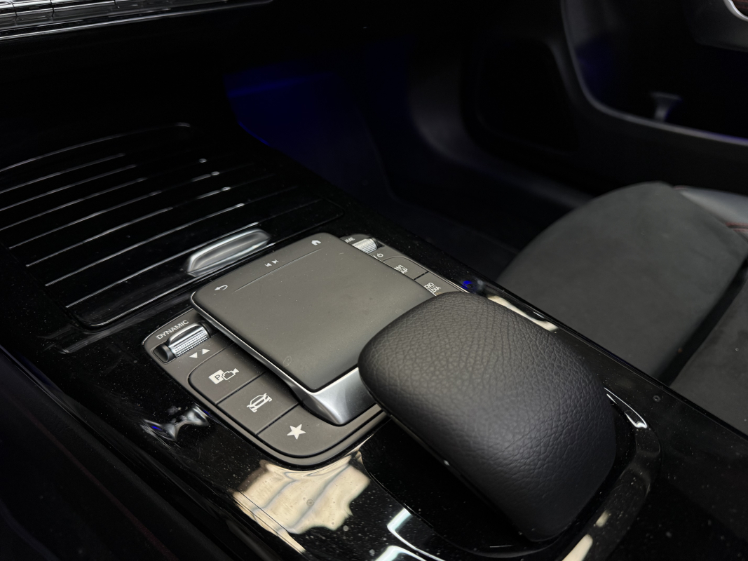 Mercedes Classe CLA — 28