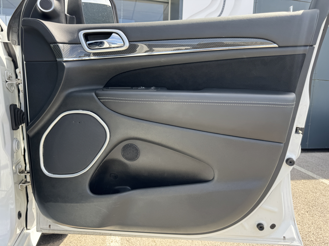 Jeep Grand Cherokee — 25