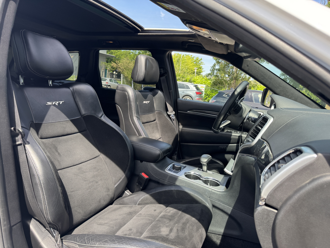 Jeep Grand Cherokee — 26