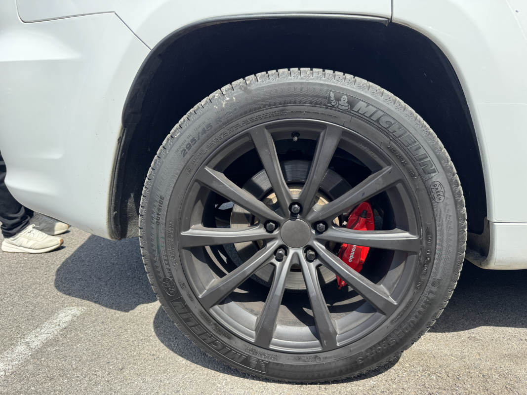 Jeep Grand Cherokee — 30