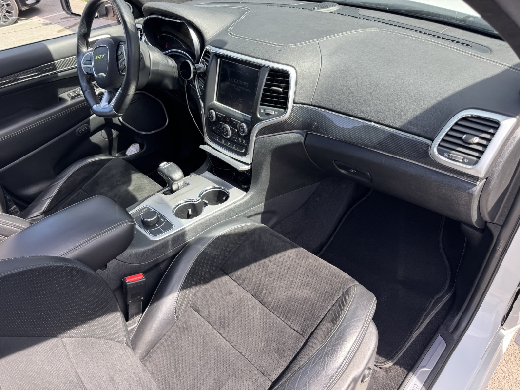 Jeep Grand Cherokee — 27