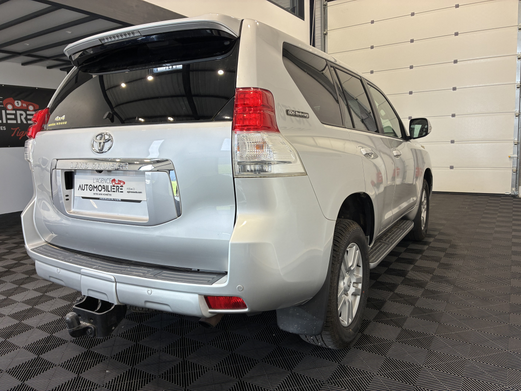 Toyota Land Cruiser — 7