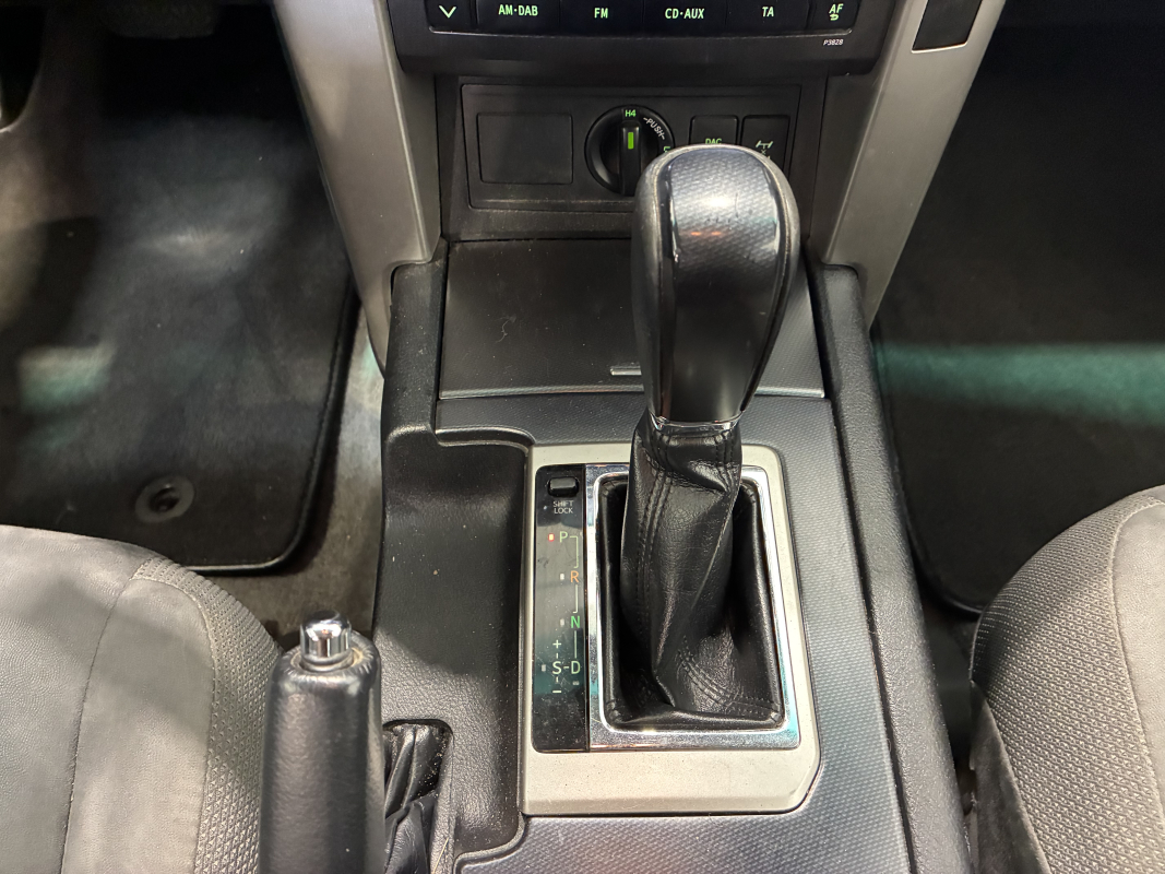Toyota Land Cruiser — 28
