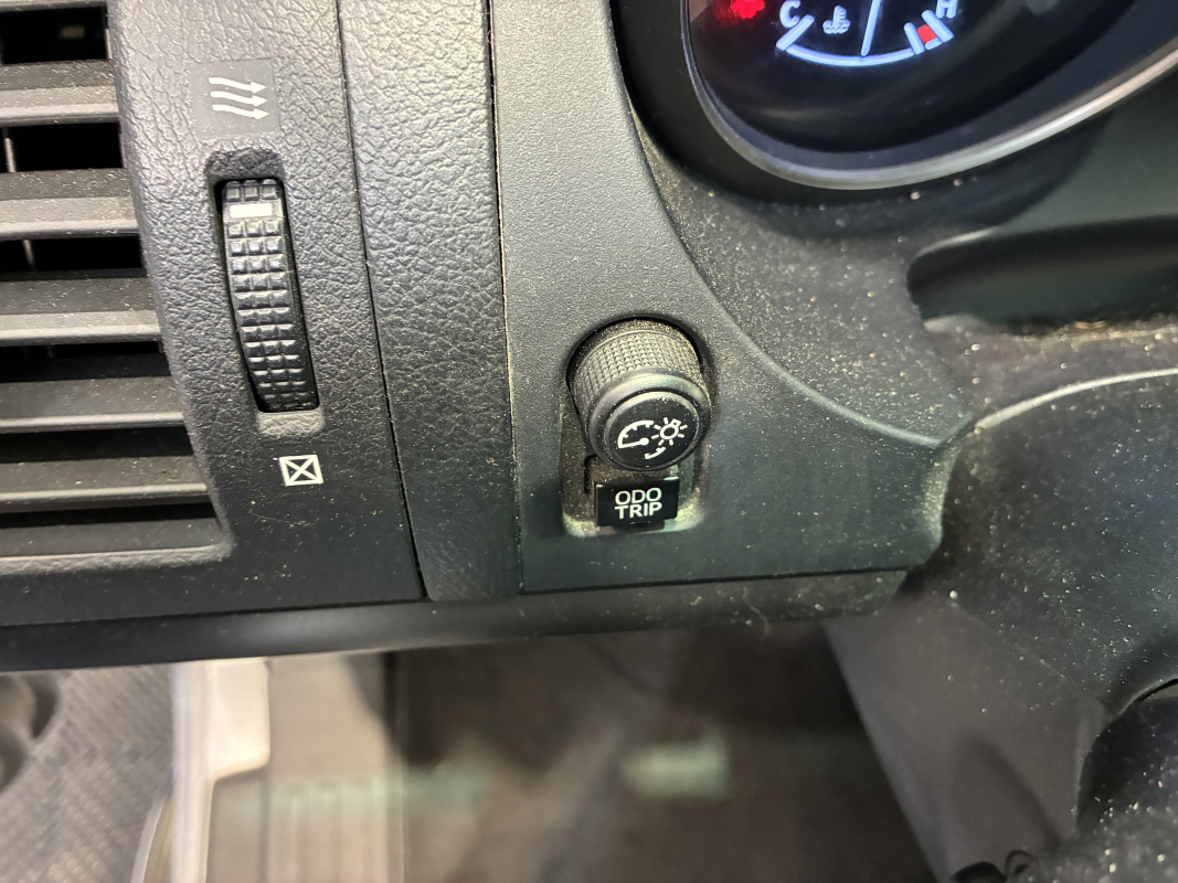 Toyota Land Cruiser — 27