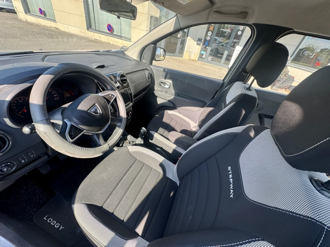 Dacia Lodgy — 9
