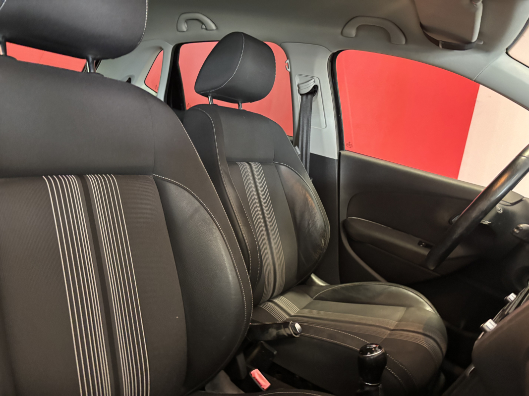 Volkswagen Polo — 22