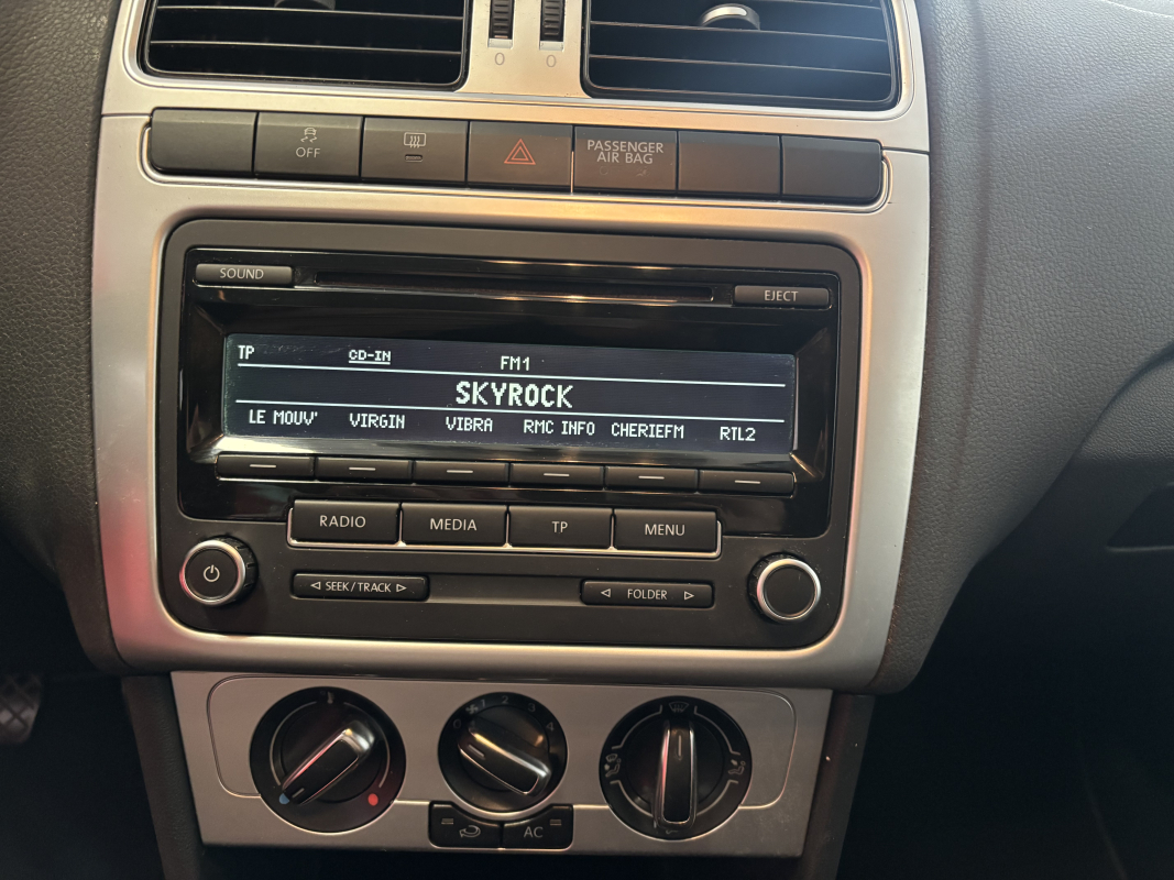 Volkswagen Polo — 14