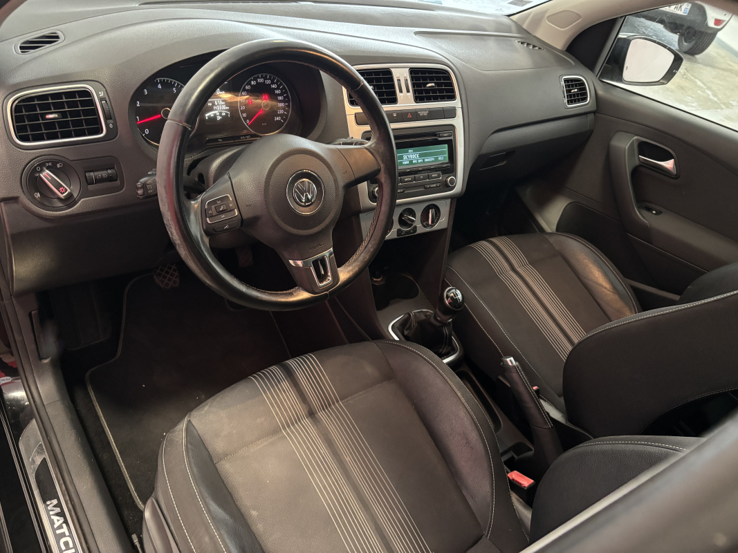 Volkswagen Polo — 12
