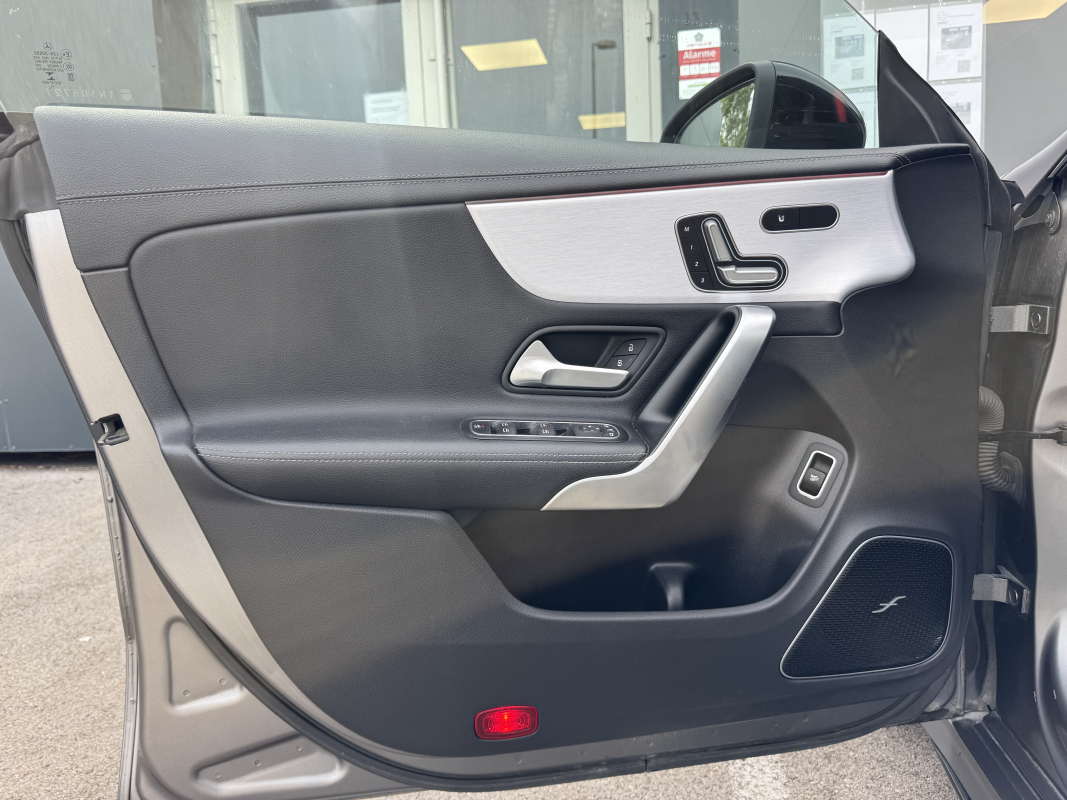 Mercedes Classe CLA — 14
