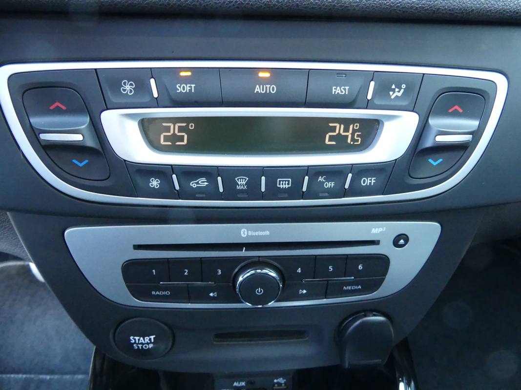 Renault Megane coupe — 27