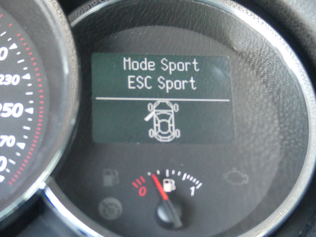 Renault Megane coupe — 35