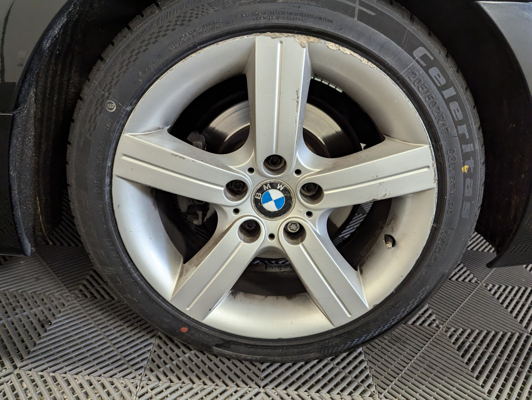 Bmw Série 3 — 25