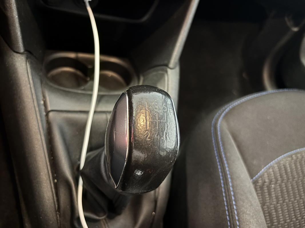 Peugeot 208 — 18