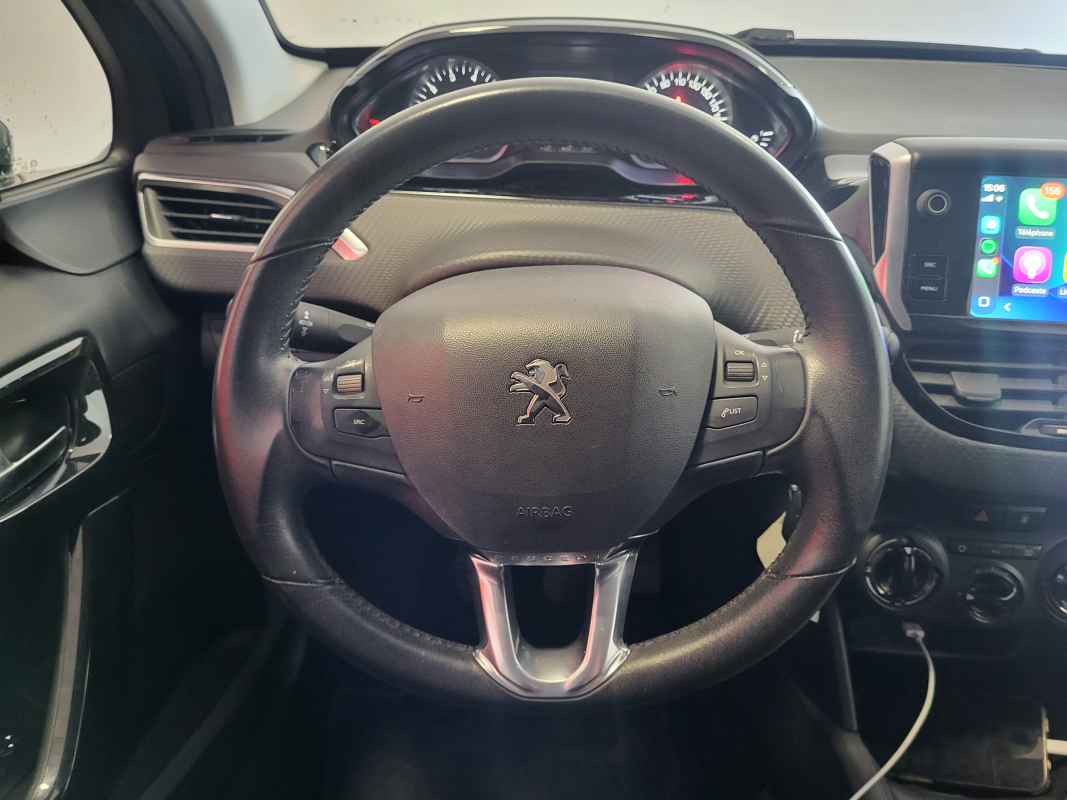 Peugeot 208 — 11