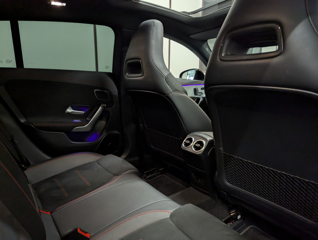 Mercedes Classe CLA — 12