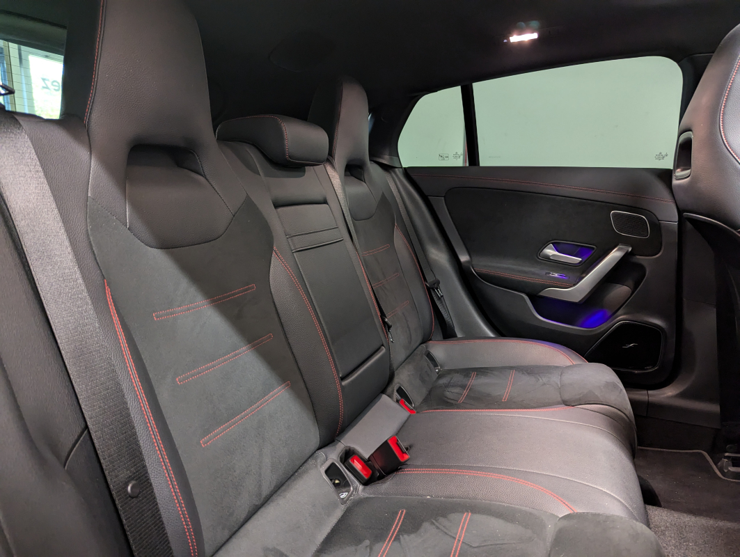 Mercedes Classe CLA — 13