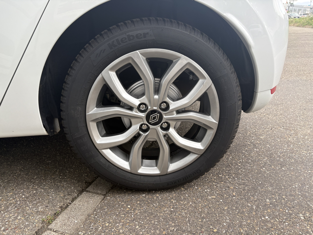 Renault Clio — 26