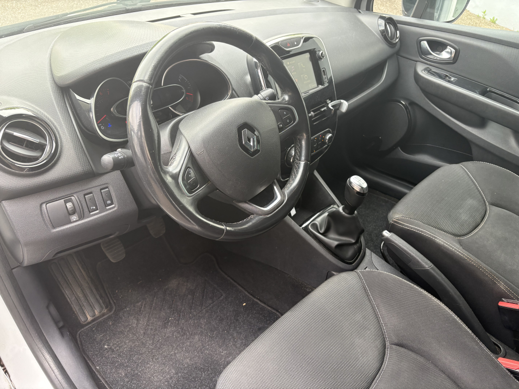 Renault Clio — 7