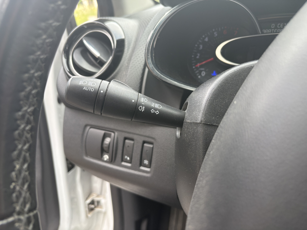 Renault Clio — 12