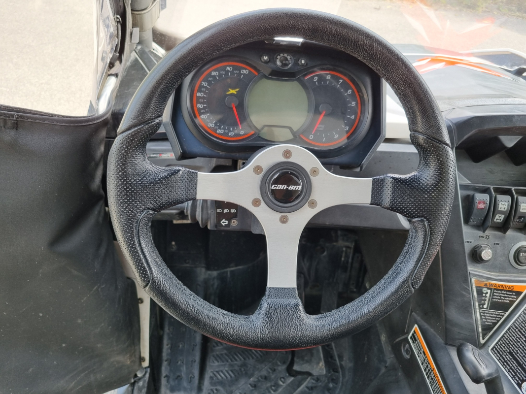 Bombardier CAN-AM — 12