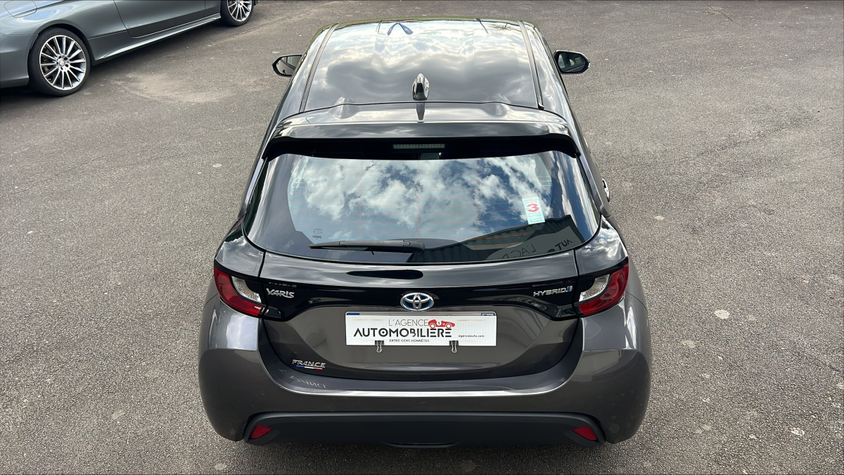 Toyota Yaris — 9