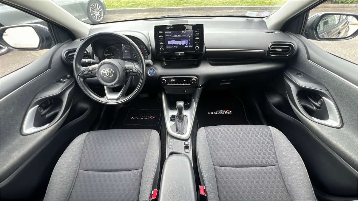 Toyota Yaris — 15