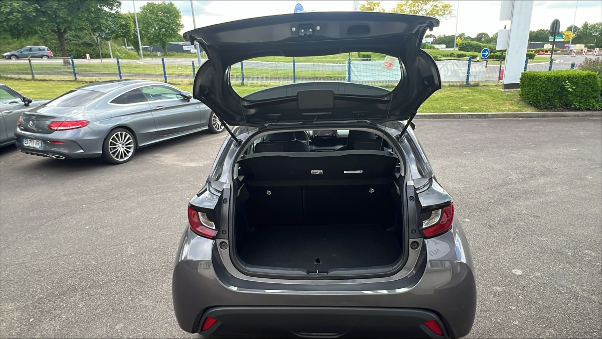 Toyota Yaris — 23