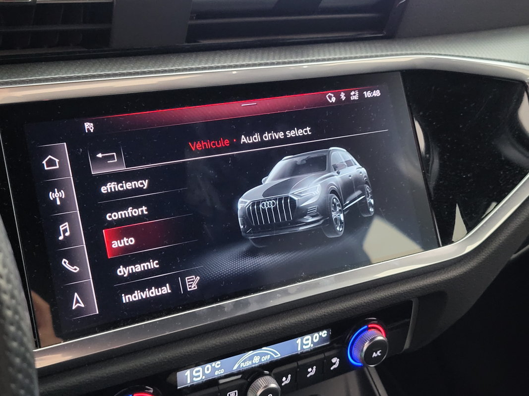 Audi Q3 — 22