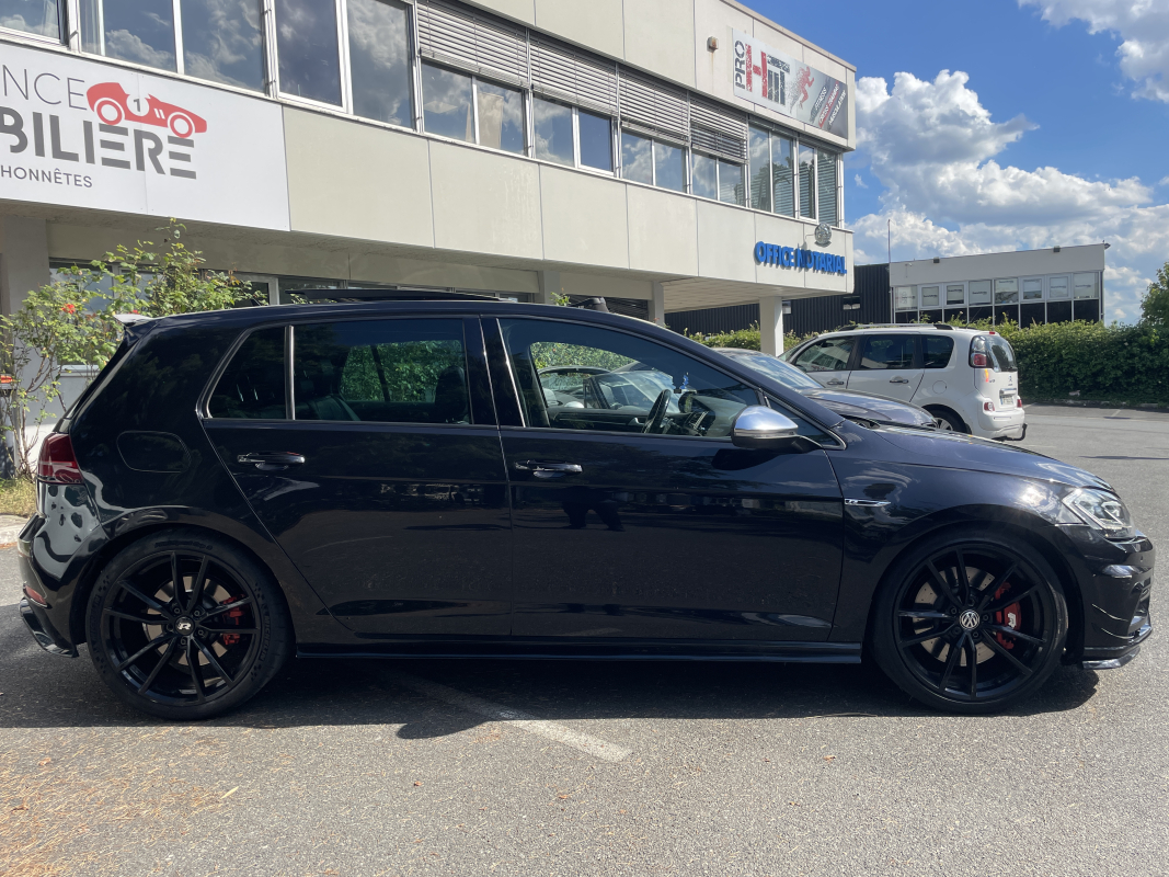 Volkswagen Golf — 8