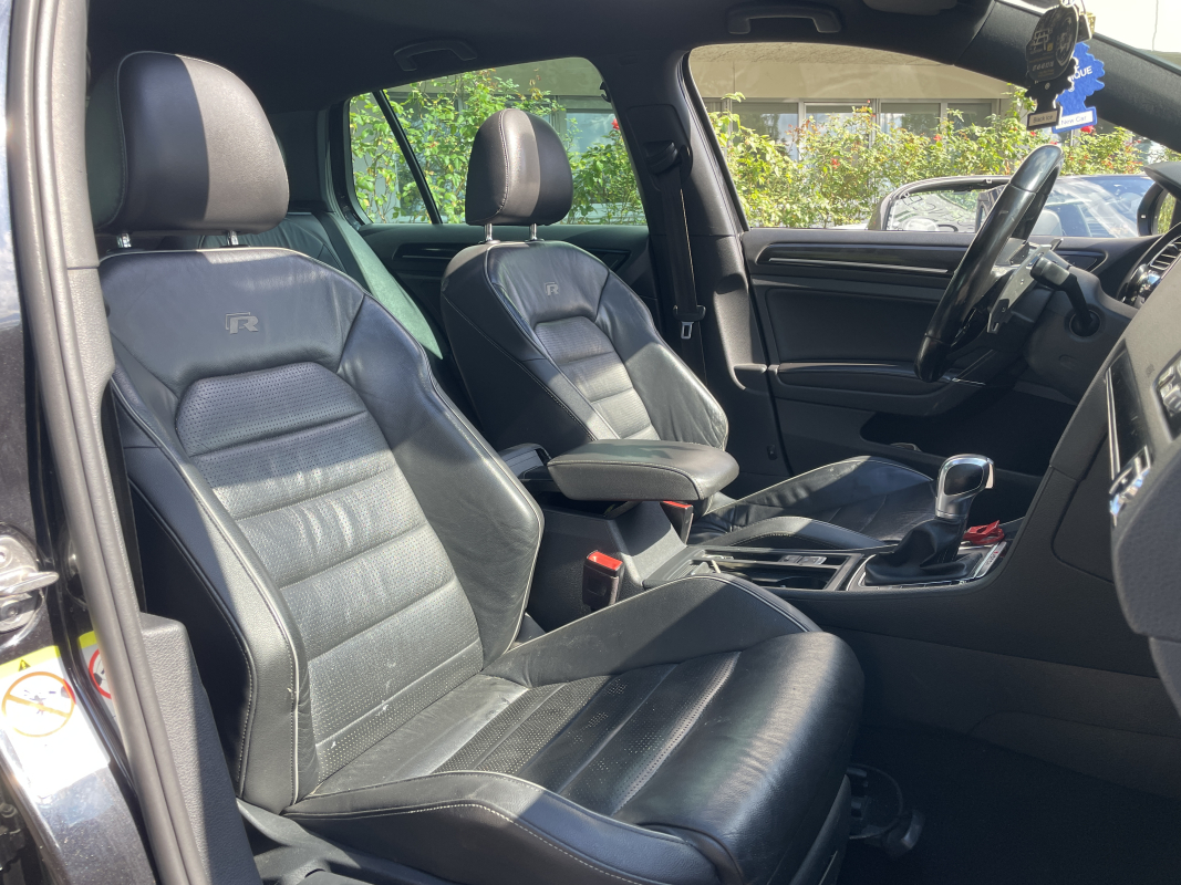Volkswagen Golf — 11