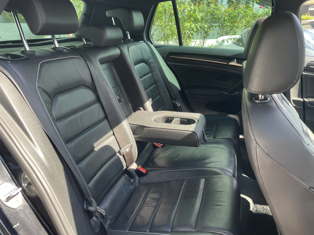 Volkswagen Golf — 13