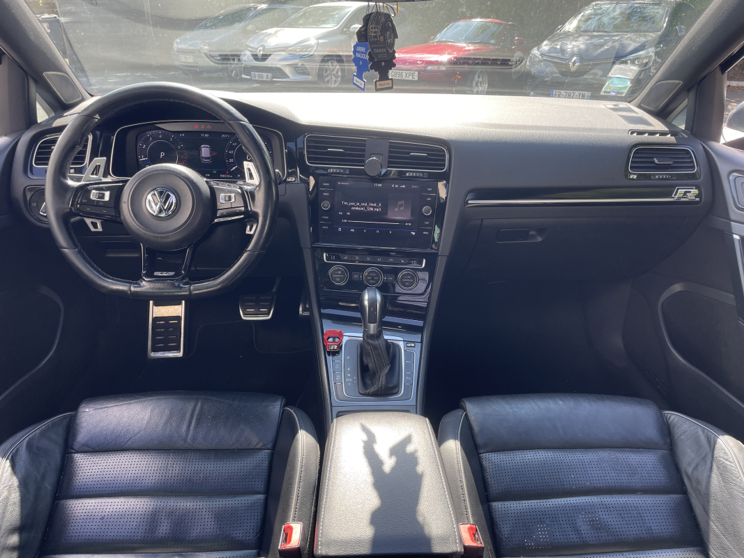 Volkswagen Golf — 14