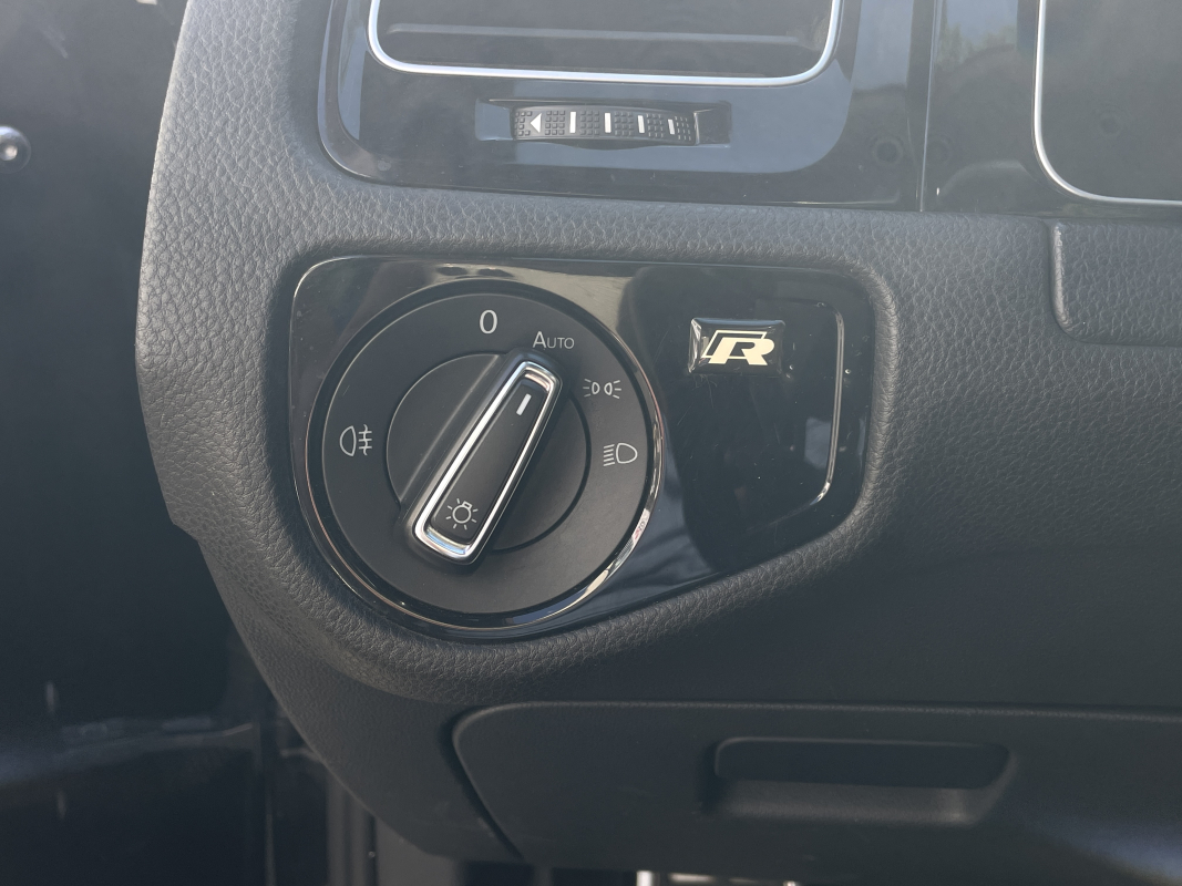 Volkswagen Golf — 21