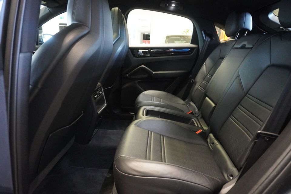 Porsche Cayenne Coupé — 8