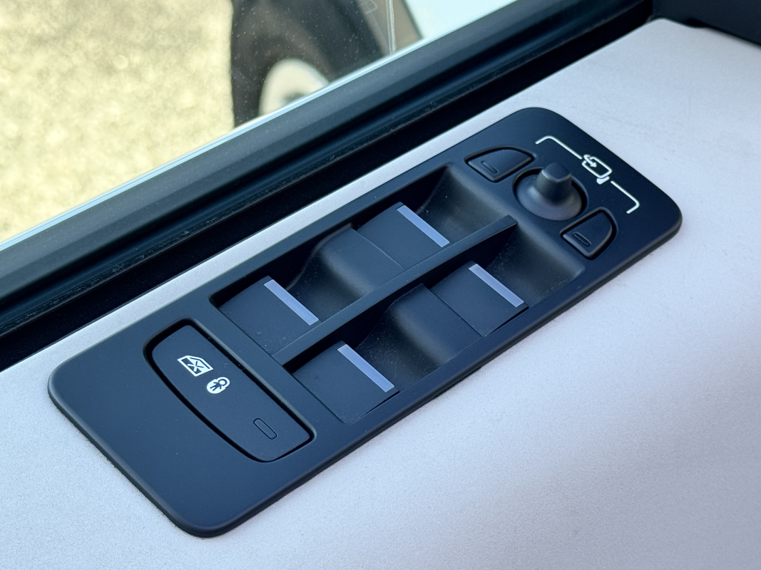 Land Rover Discovery Sport — 30