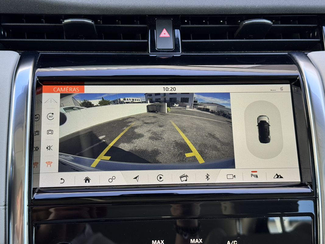 Land Rover Discovery Sport — 18