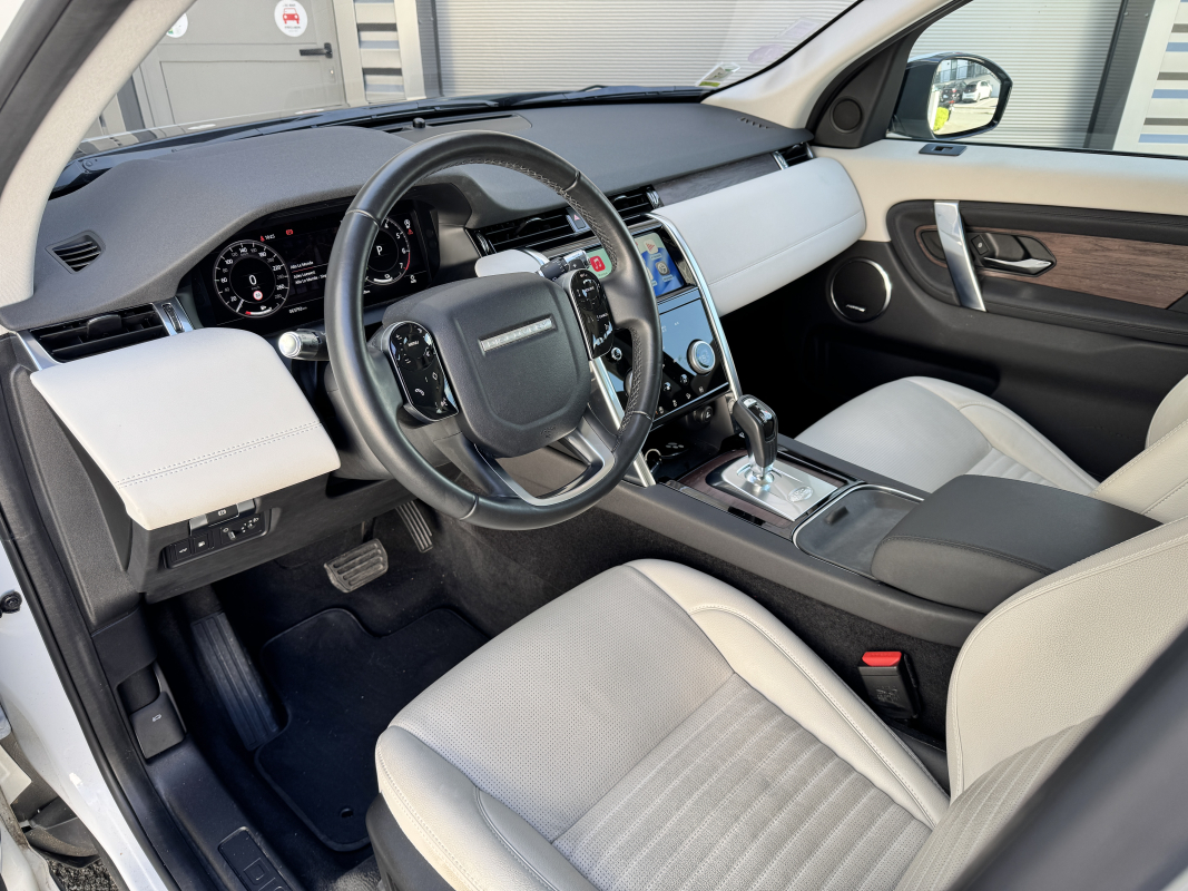Land Rover Discovery Sport — 9