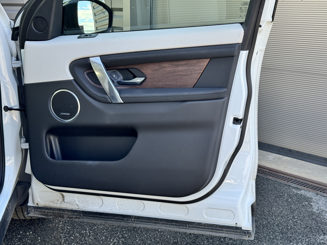 Land Rover Discovery Sport — 35