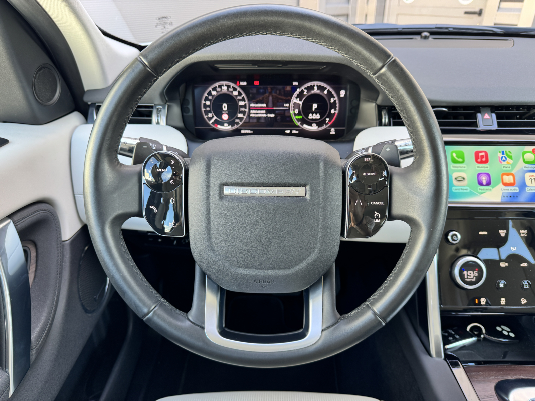 Land Rover Discovery Sport — 16
