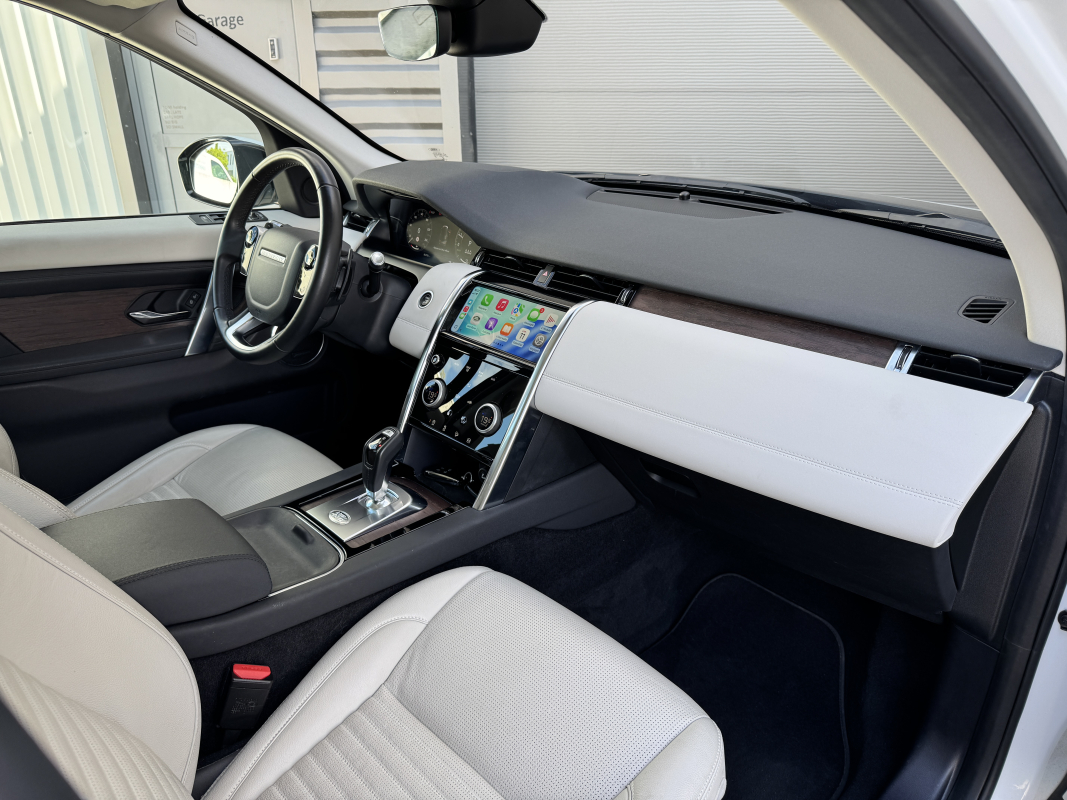 Land Rover Discovery Sport — 11