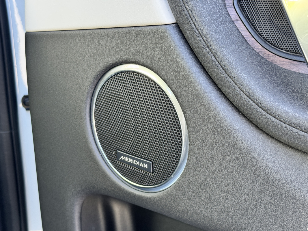 Land Rover Discovery Sport — 26
