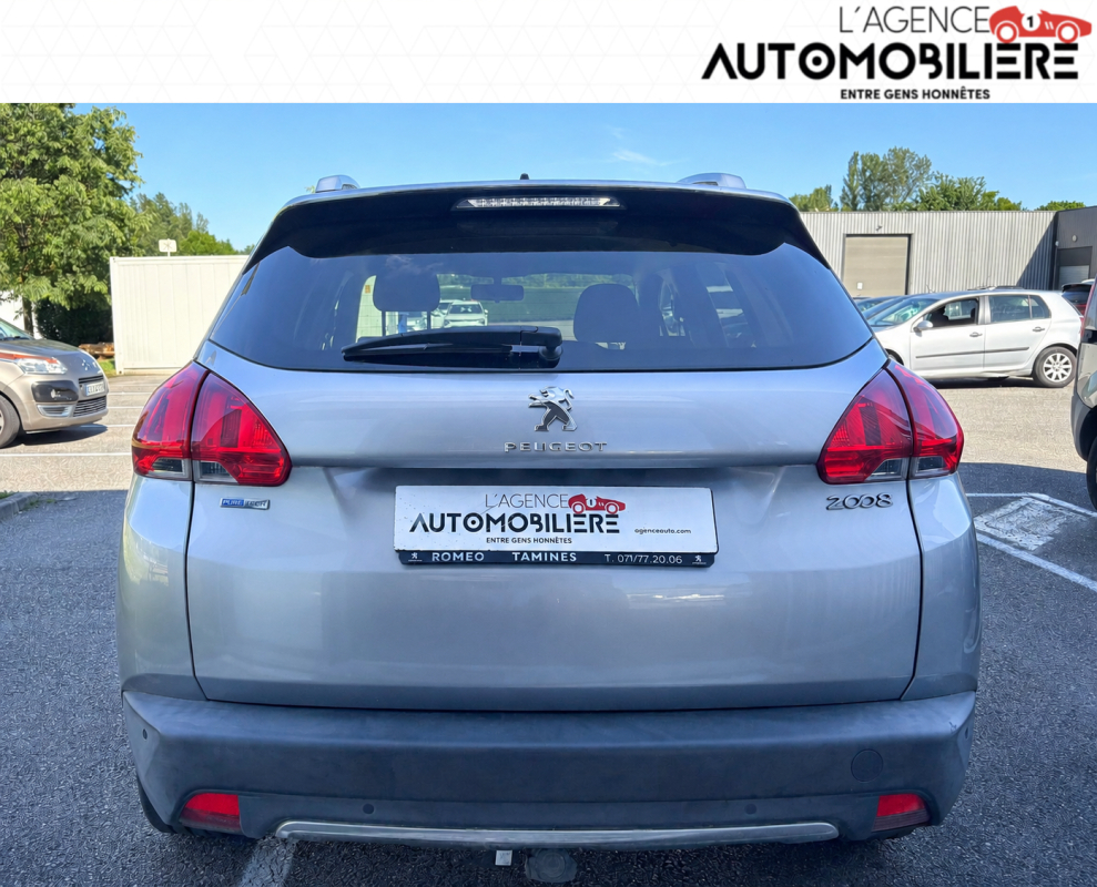 Peugeot 2008 — 4