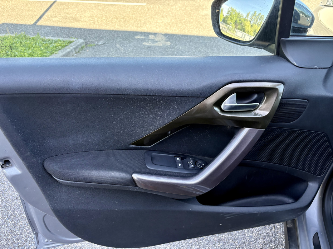 Peugeot 2008 — 9